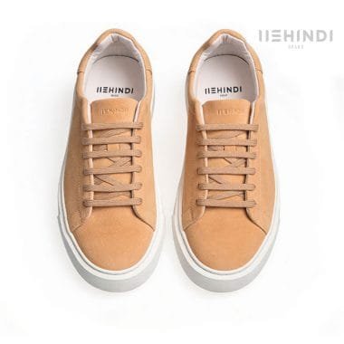 A sapatilha em camurça Ushindi Ajjacio foi desenvolvida para o homem que procura conforto, elegância discreta e qualidade nos detalhes.