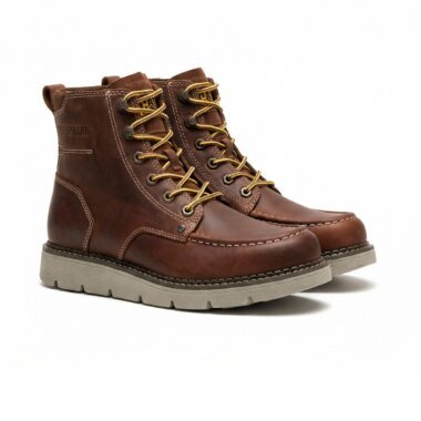 bota caterpillar, bota cat homem, bota caterpillar covert, bota em pele homem, botas robustas homem, botas trabalho homem, botas casuais homem, calçado caterpillar, botas resistentes homem, botas confortáveis homem, botas pele castanha, cat footwear homem