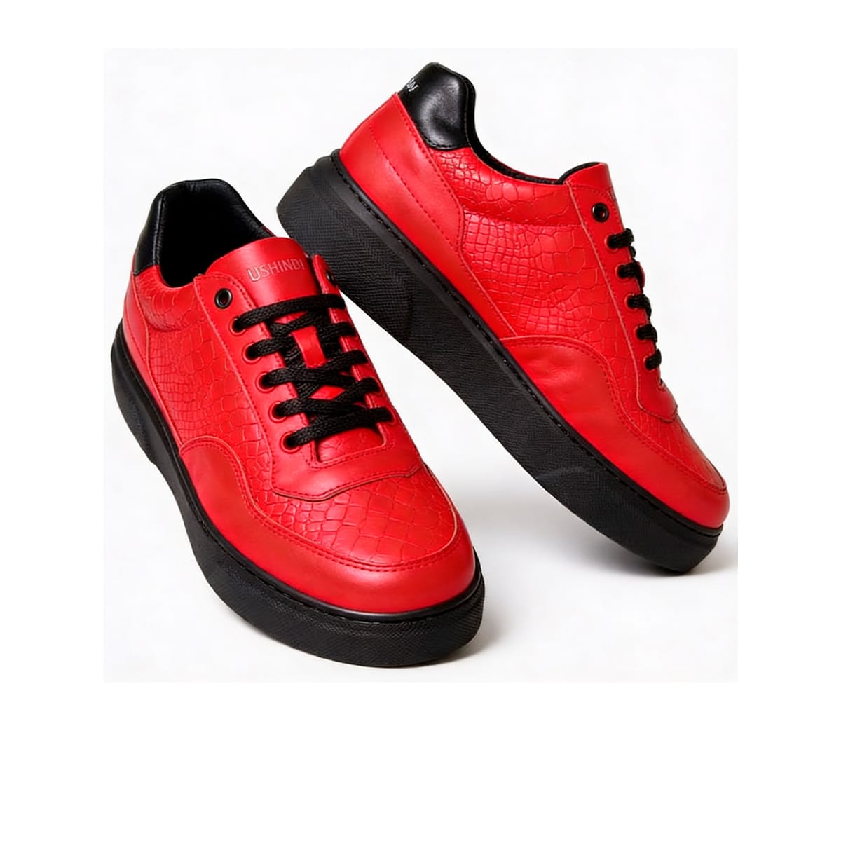 sapatilha-ushindi-red-phyton-pele-homem.jpg Sapatilha Ushindi Red Phyton em pele vermelha para homem