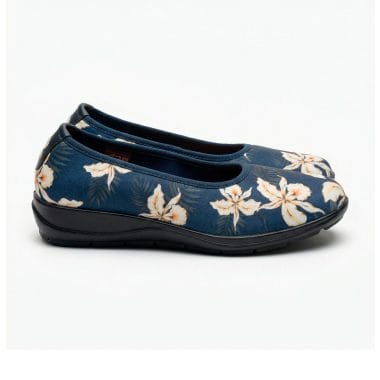 sabrina tropical camport tecido azul, sabrina senhora tecido estampado azul, detalhe padrão floral sabrina camport, sabrina leve conforto senhora