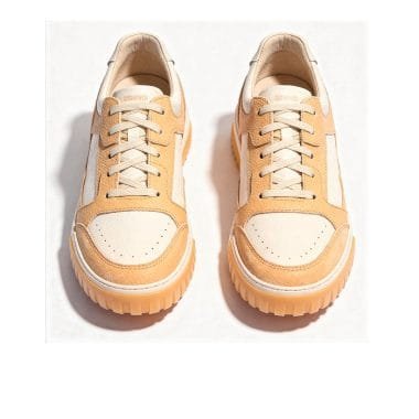 A sapatilha em pele Ushindi Riviera Sand homem foi desenvolvida para proporcionar conforto superior aliado a um design casual moderno.