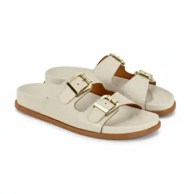 slide branco senhora com duas fivelas douradas