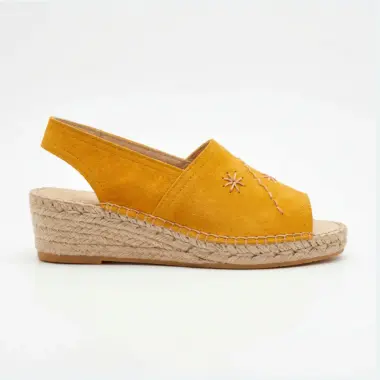 Sandálias Alpercatas Amarelas com Cunha Confortáveis | Senhora Ana Gabi