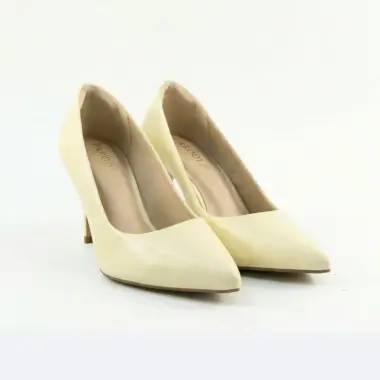 stiletto pele marfim senhora Parodi