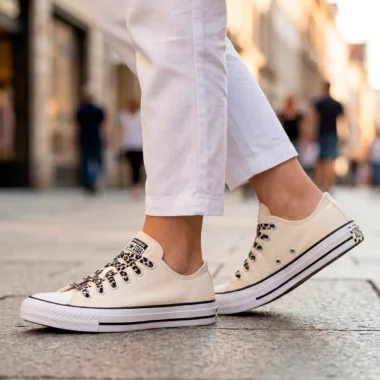 Converse Chuck Taylor Lift Ox creme em lona com plataforma para senhora