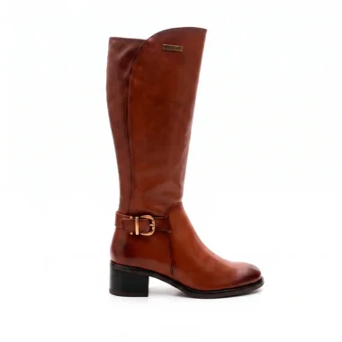 Bota Alta Pele Camport WT impermeável em pele castanha com cano alto e tacão confortável